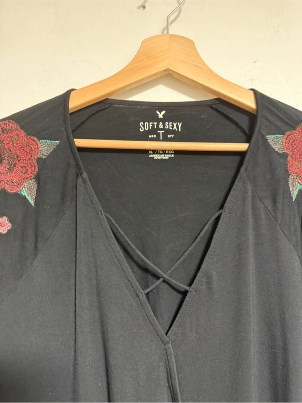 American Eagle Soft & Sexy Embroidered Bell Sleeve Top - XL - Picture 7 of 7